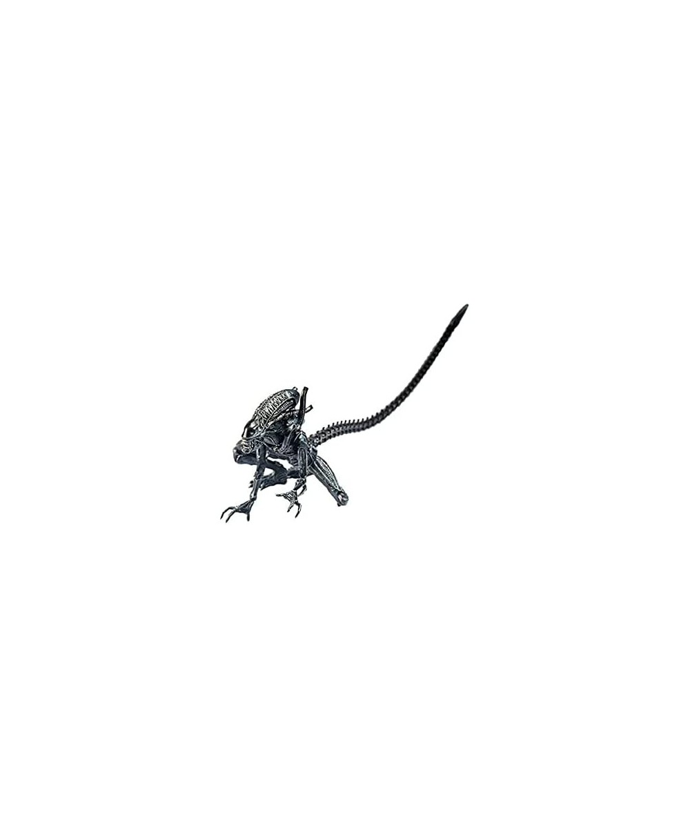 Aliens: Crouching Alien Warrior 1:18 Scale Action Figure Multicolor $32.23 Action Figures